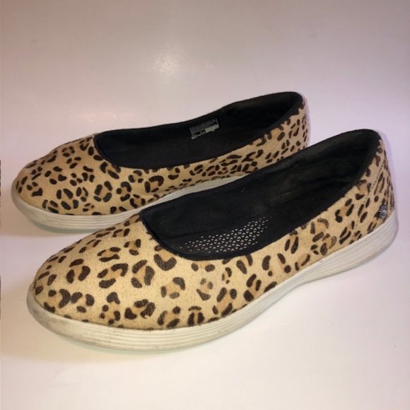 Sz 8 Skechers On the Go Capri Leopard Calfhair Ballet Flat Slip Ons - Picture 3 of 15